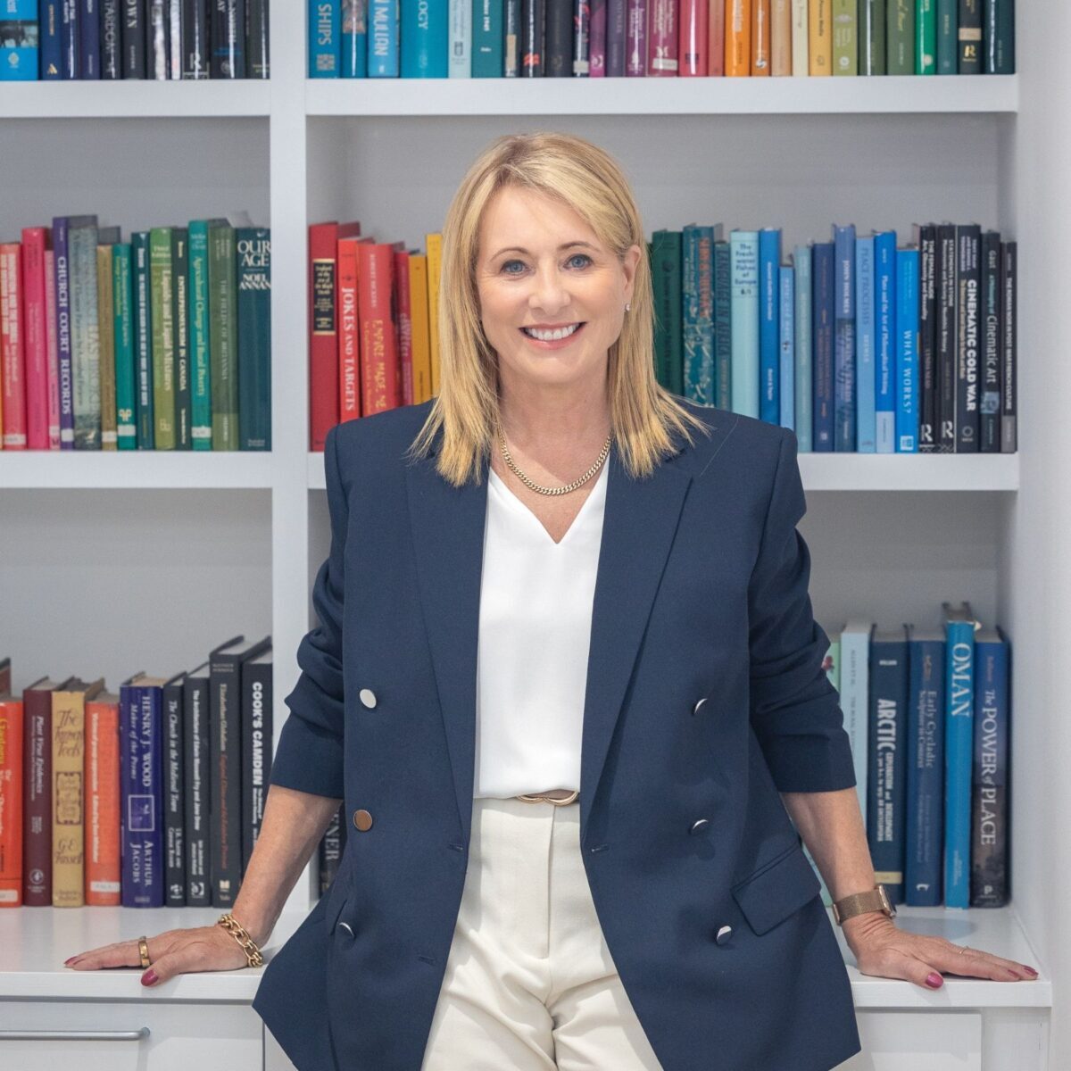 P_McEwan_Mhairi_Headshot